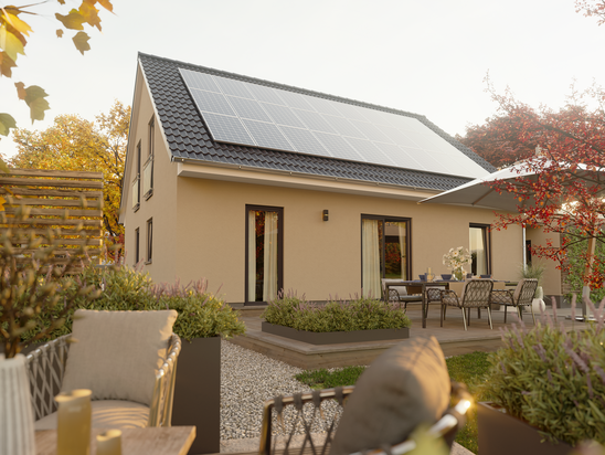 Das Mitwachshaus Flair 148 mit PV-Anlage auf dem Dach