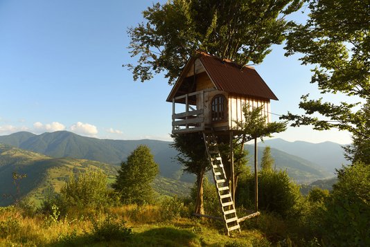 baumhaus-haus-baum-garten-bauen-holz-17