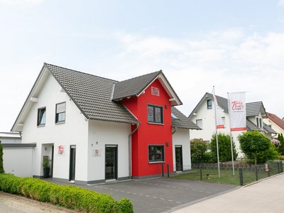 Musterhaus-Bad-Salzuflen-Aussen-02 Musterhaus-Bad-Salzuflen-Aussen-02