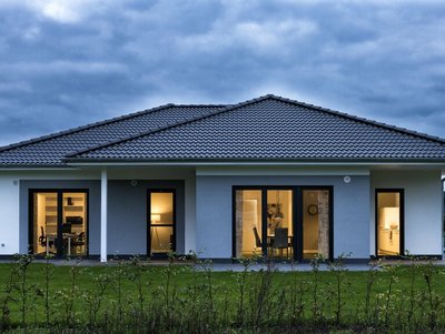 Musterhaus-Scheessel-Bungalow-aussen-01 Musterhaus-Scheessel-Bungalow-aussen-01